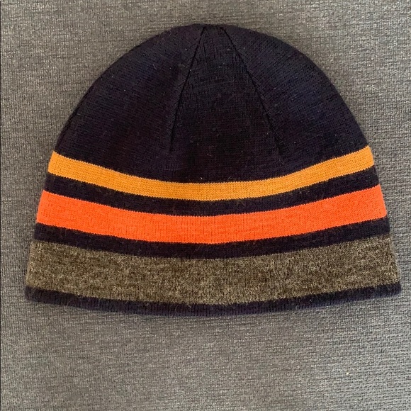 Reversible Winter Hat - Picture 1 of 2